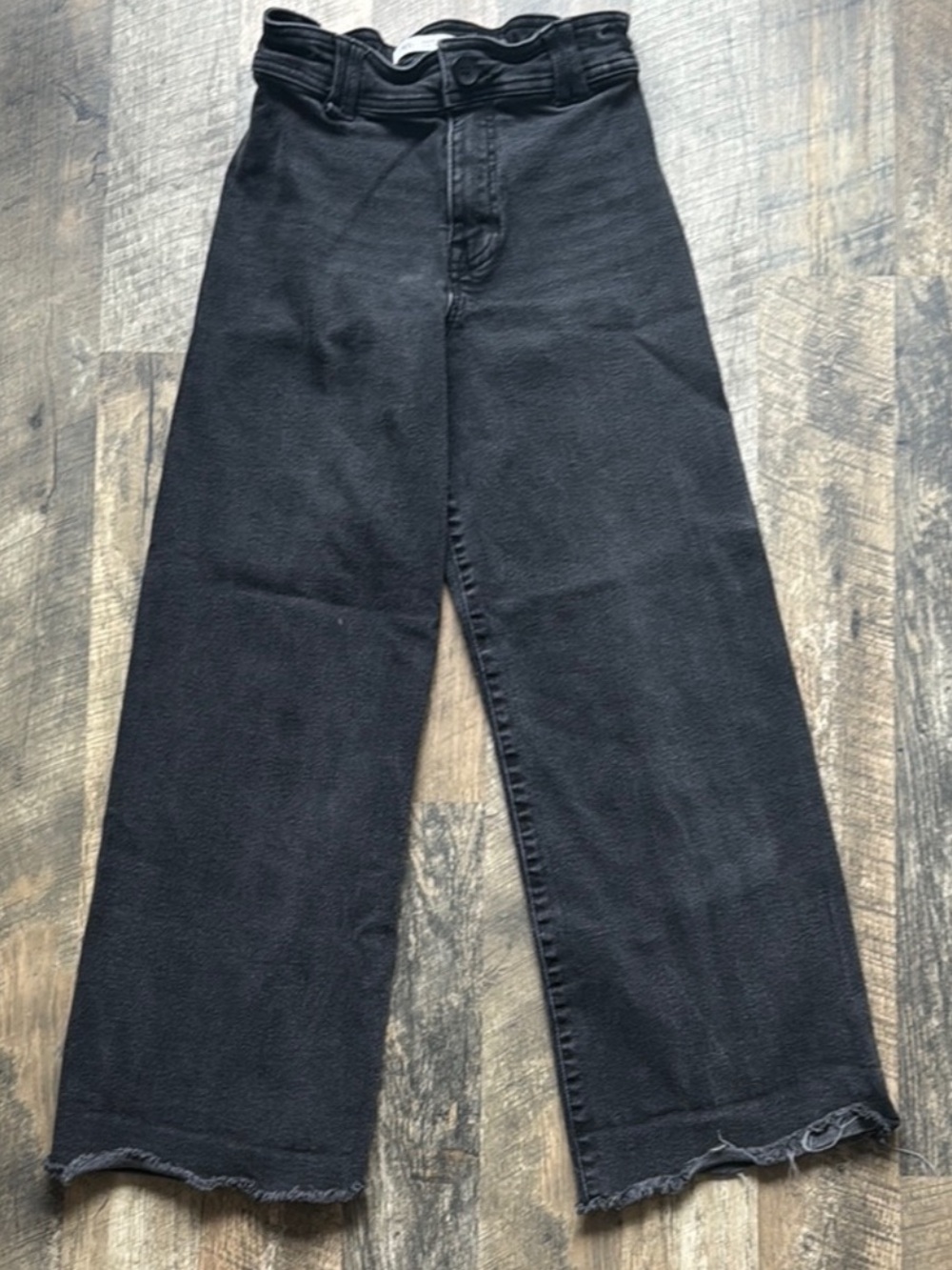 Zara Black High-Rise Wide Leg Jeans with Raw Hem